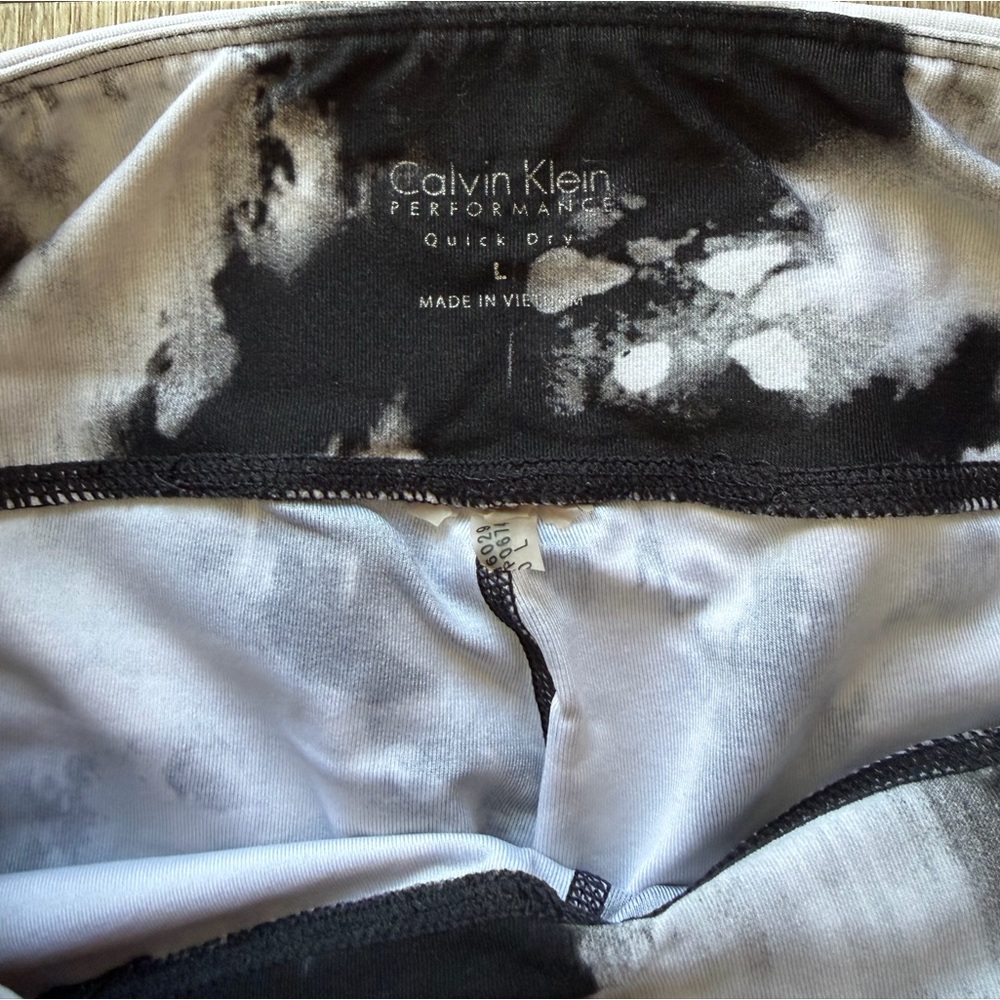 Calvin Klein Tie Dye Leggings Black White Cloud Print Activewear Large - Picture 5 of 8
